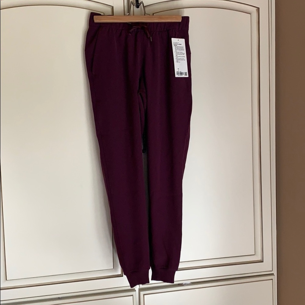 NWT On the Fly Jogger